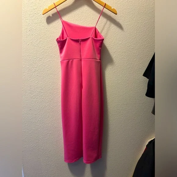 Hot pink wedding guest dress - Picture 3 of 3